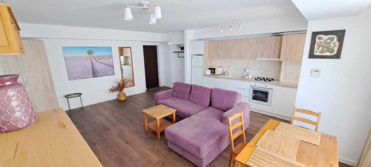 C&Y Zev Apartments Мамая Экстерьер фото